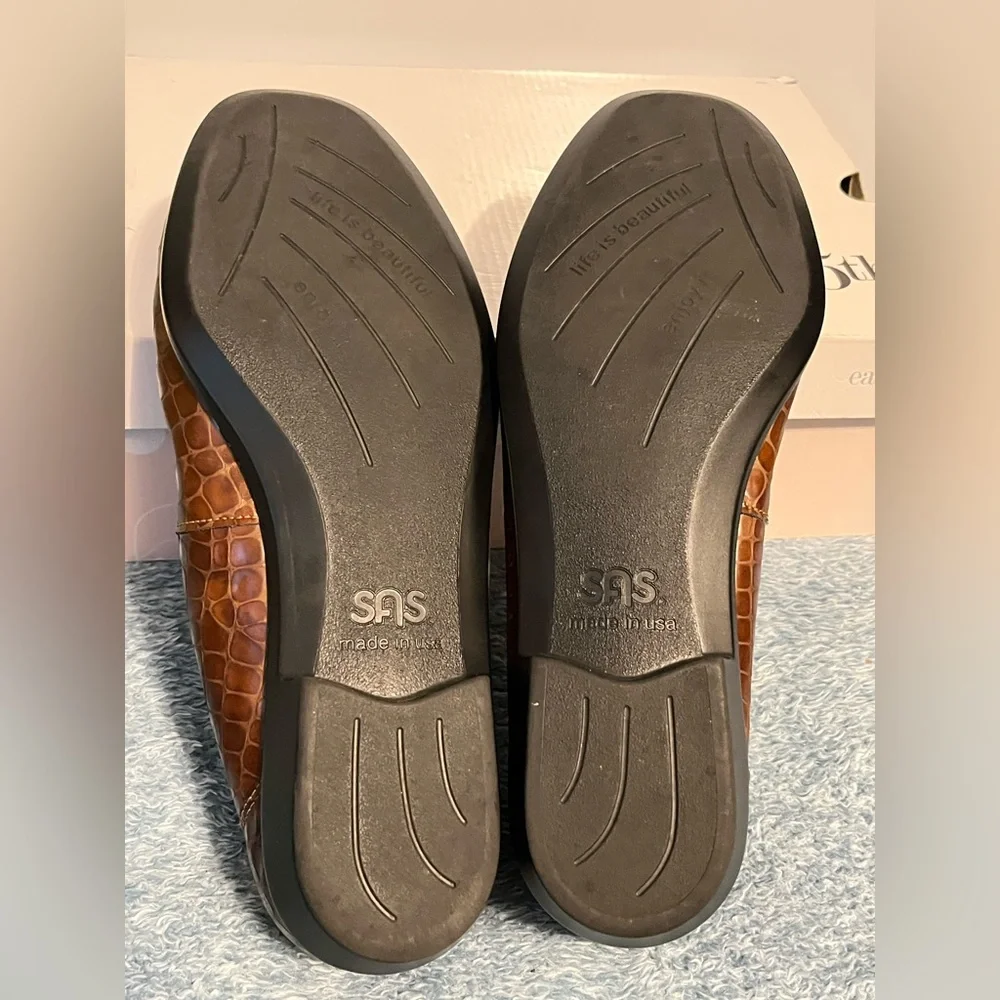 SAS Brown Crocodile Texture Loafers - Picture 7 of 12